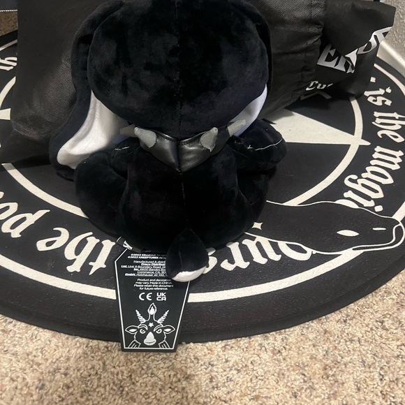 Hex Hopper - Picture 2 of 2